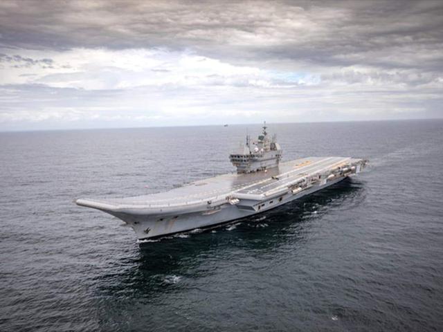 印度防长:马上开造第三艘航母